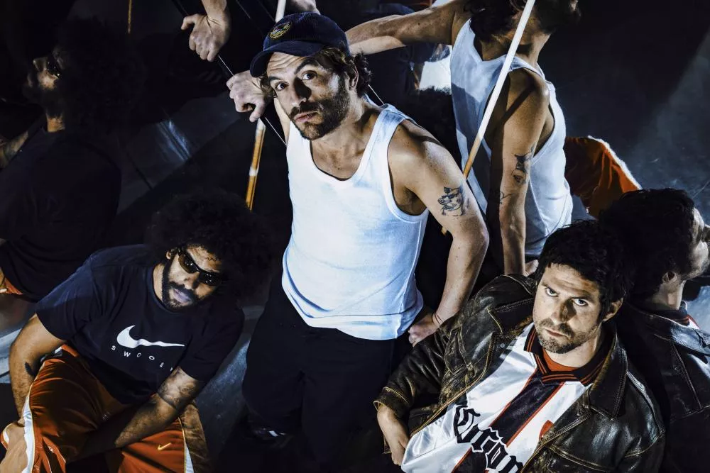 Illustration pour Casablanca Drivers&nbsp;: « Avec « Protocol », on a voulu faire un album plus électronique et taillé pour le live »