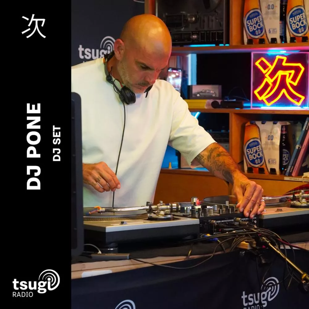 Illustration pour DJ Pone avec Svinkels et Triptik