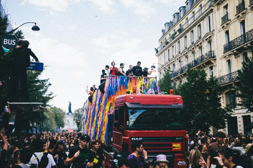 Illustration pour 2023_09_23_TechnoParade-Romain-Guede-8384