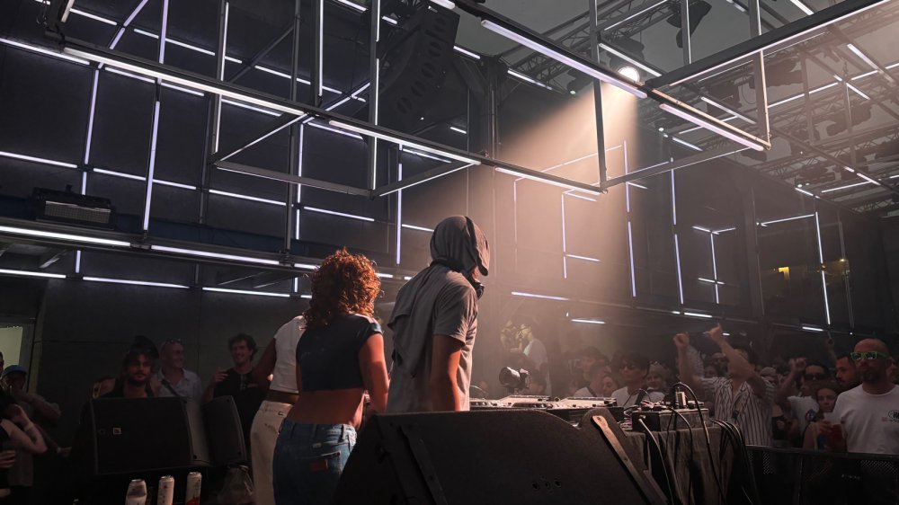 Andy 4000, Mad Rey et Tatyana Jane