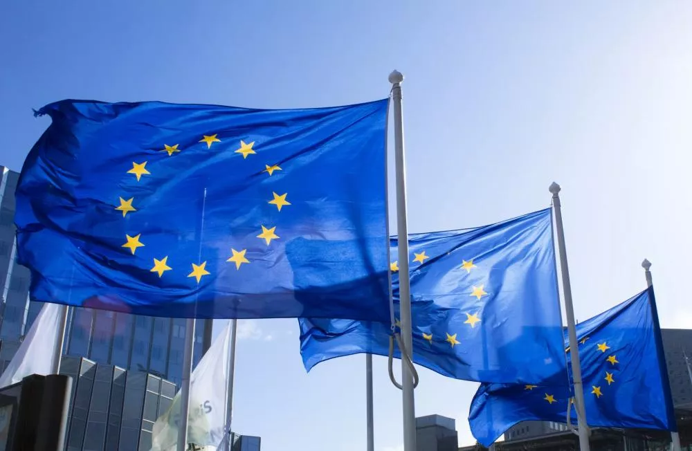 UE