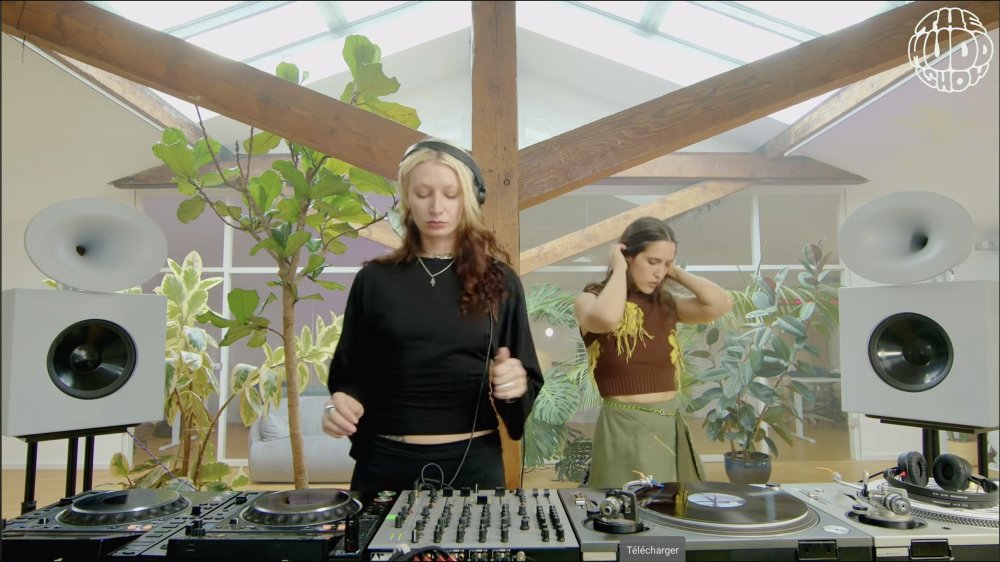 Helena Hauff b2b MELL G